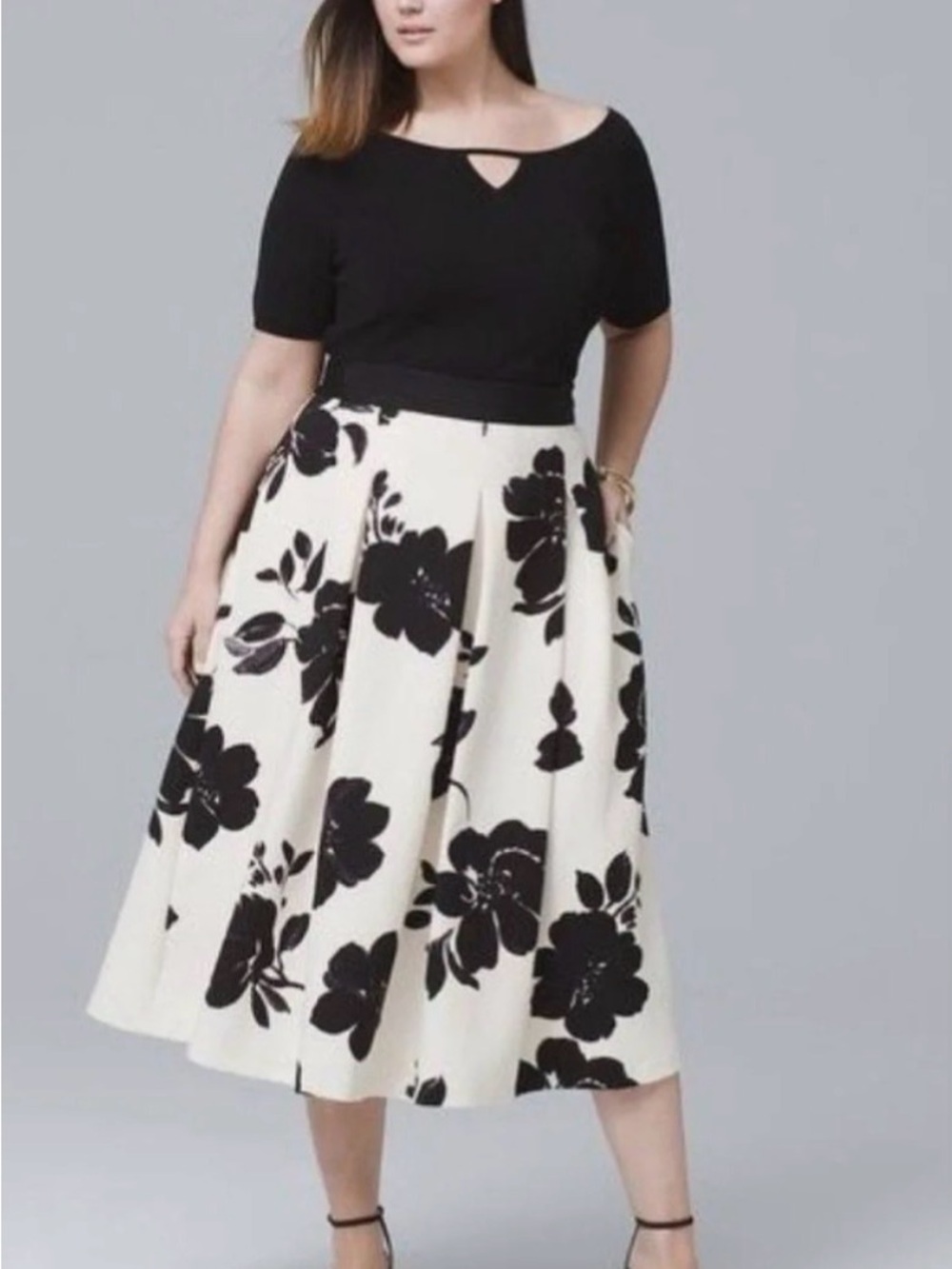 White House Black Market Size 14 Black White Floral Fit & Flare Midi Skirt